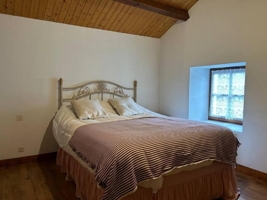 Maison Paisible Avec Lac Prive Secondigny エクステリア 写真