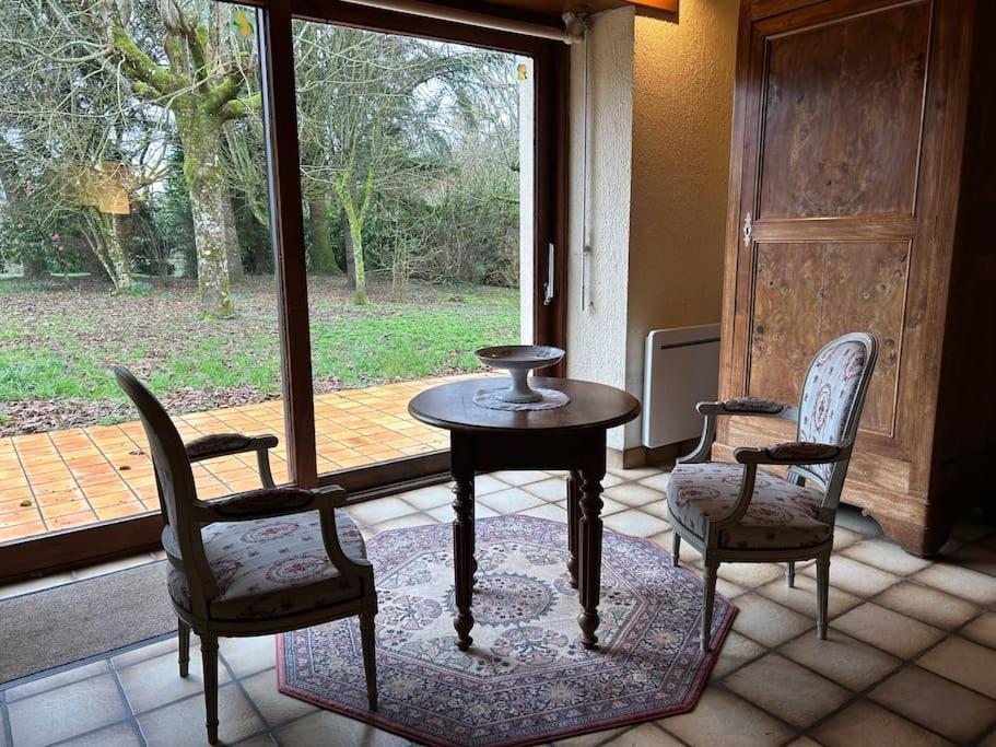 Maison Paisible Avec Lac Prive Secondigny エクステリア 写真